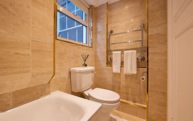 Luxury 2-bed Apartment in Knightsbridge