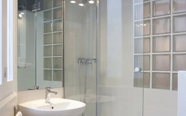 Modernist Flat - Sagrada Familia