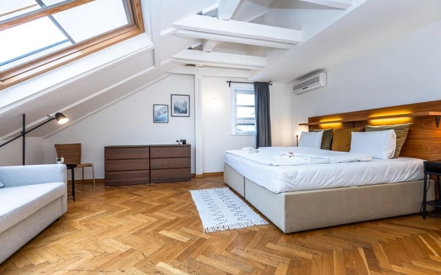 Charles Apartments in Old Town Prague