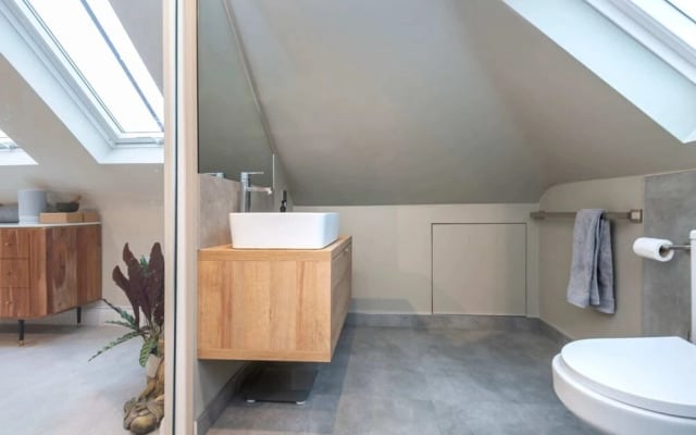 2 Bedroom Apartment - 200m From Richmond Park