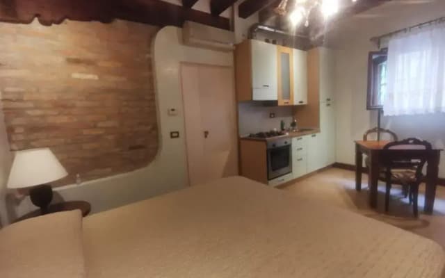 Canal View Studio Flat