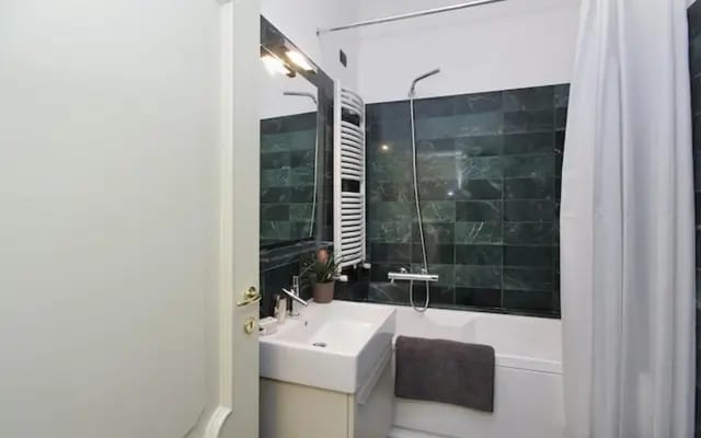 Crispi Luxury Apartments - My Extra Home