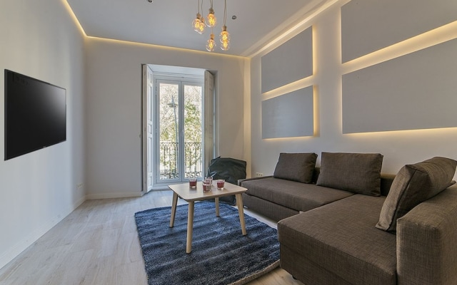 Brand new apartment next to Puerta del Sol