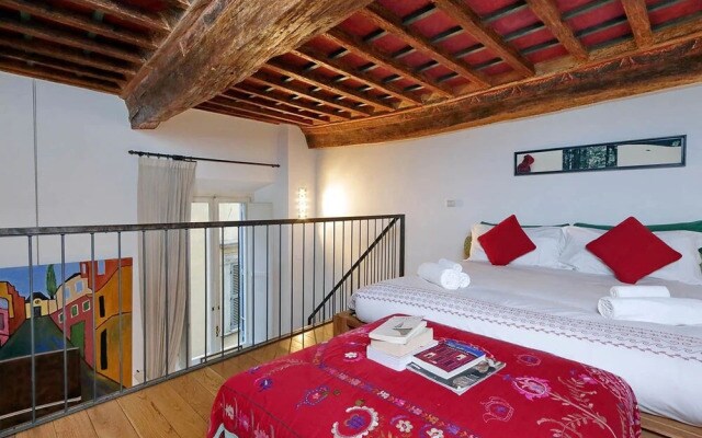 Navona Stylish Apartment
