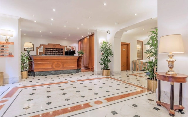 Raeli Hotel Luce
