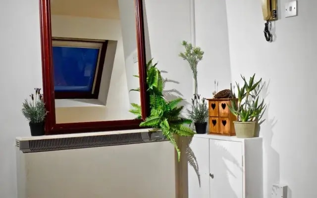 Studio Apartment On St Michaels Court