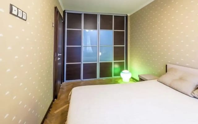 Апартаменты, ул. Парферова, 10