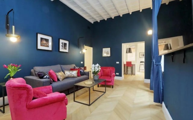 EVE Guest House at Trevi Fountain