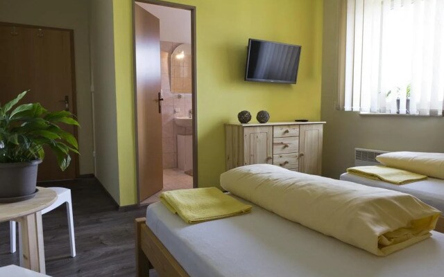 NA LOUCE Restaurace + Penzion
