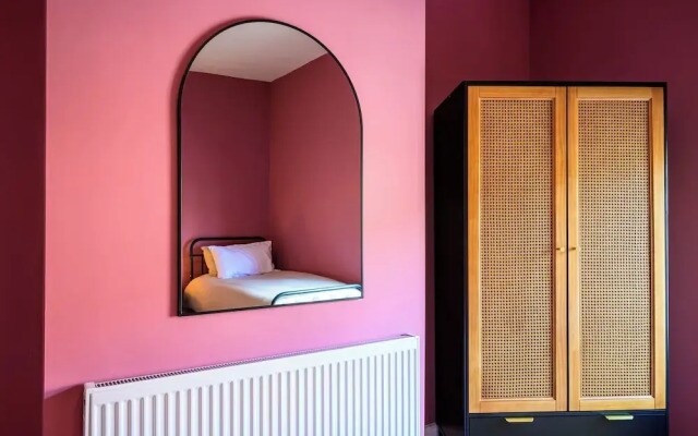 Beautiful 2 Bedroom House in Atherton Free Parking