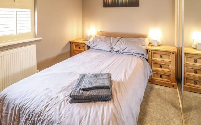 10 Mellor Way