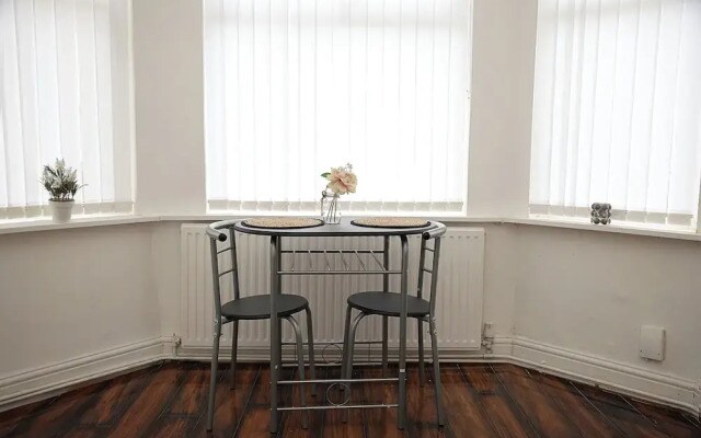 Cosy Orrell Park Retreat Near Anfield and Aintree