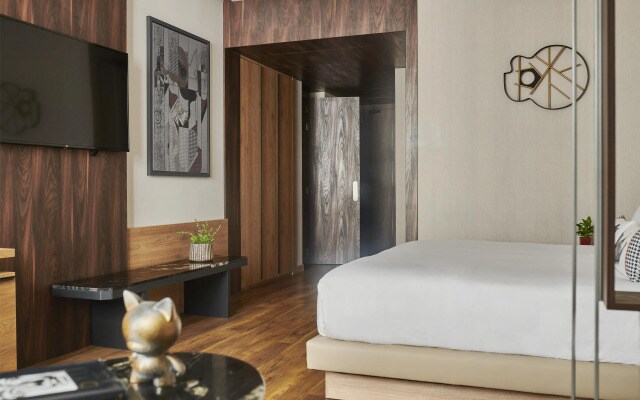 Отель Hyatt Centric Gran Via Madrid
