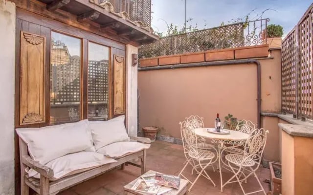 HI Spagna apartment Rome