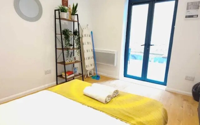 3 Bed Flat Liverpool st Spitalfields