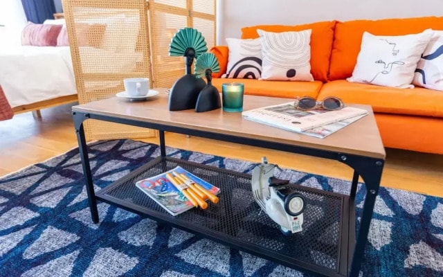 Studio Flat with Panoramic City View in Atasehir