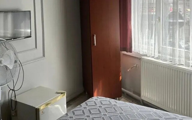 Yasi̇n Otel