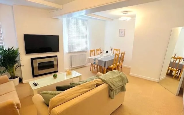 Captivating 2-bed Apartment in Clapham