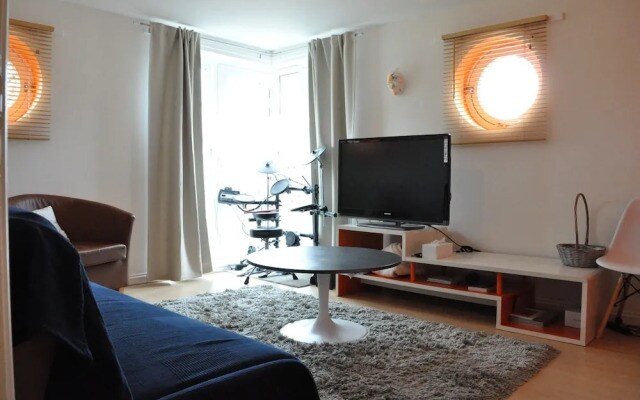 Lovely Spacious 1 Bedroom Flat in East London