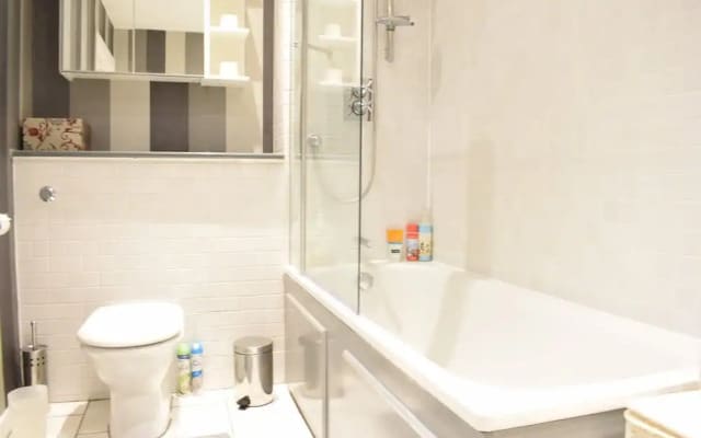 Spacious 2 Bedroom Apartment in Bermondsey