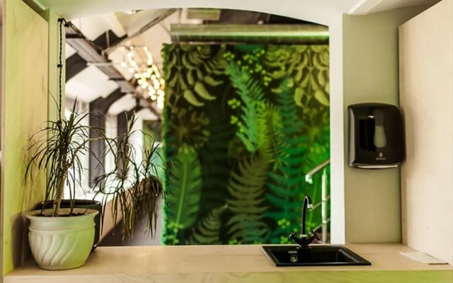 Botanist Hostel