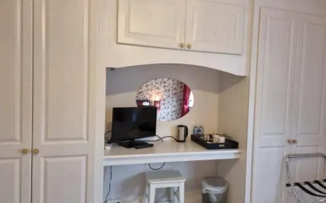 Denham Guest House