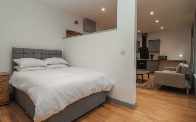 Apartment 9