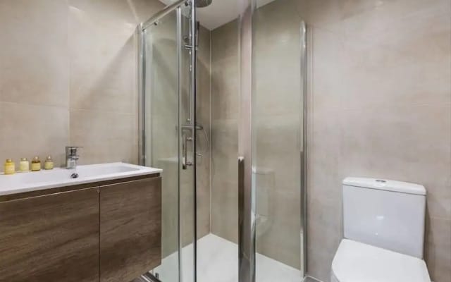 Great Studio - Camberwell! 3a