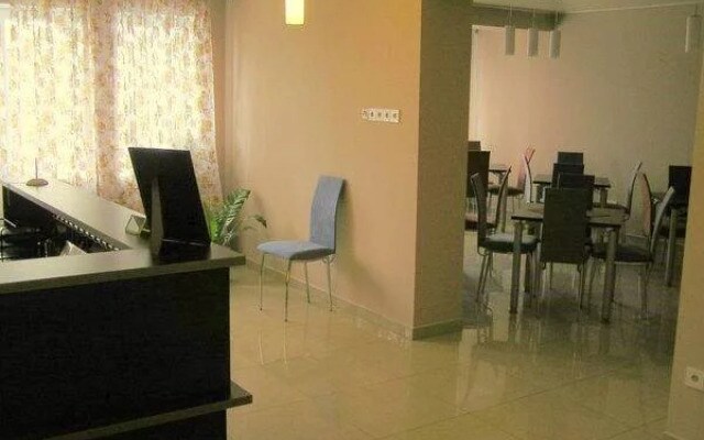 Guest House A'more