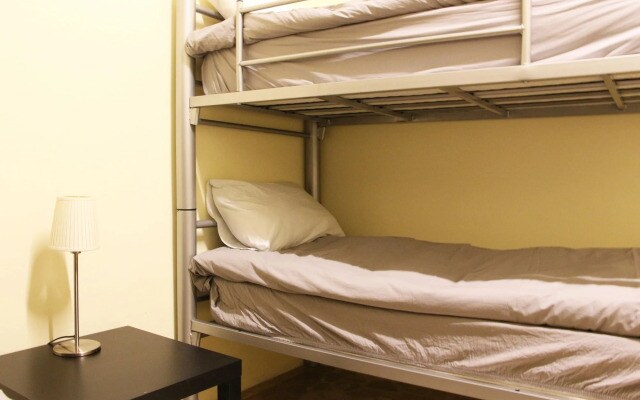 Can Pansiyon Apart - Caters to Men - Hostel