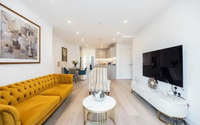 ExCel Pad 3 Bed and 3 Bath Apartment