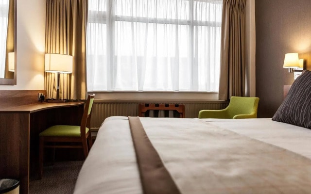 Best Western Cresta Court Hotel Manchester