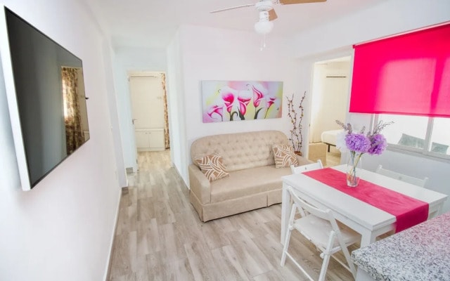 Modish 3 bedroom Apartment in Malaga by La Recepción