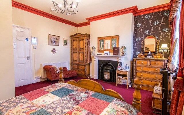 Creston Villa Guest House