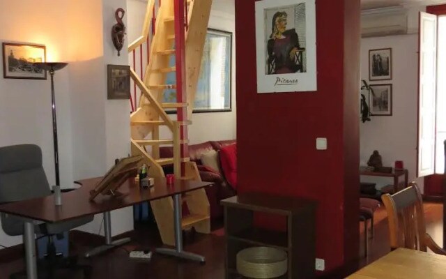 Cozy Central Apartment