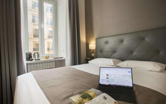 Colosseo Prestige Rooms