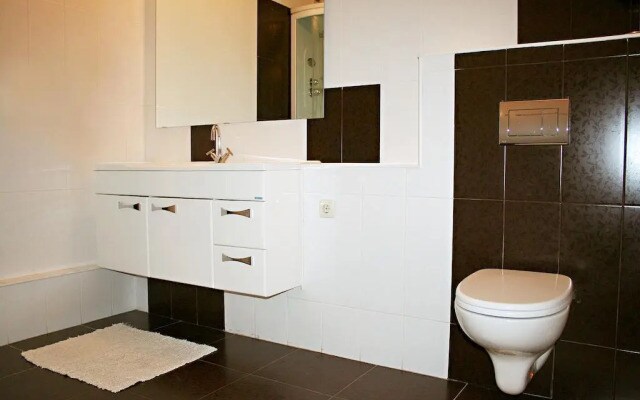 Akvamarin Mini Otel' Na Radischeva 18