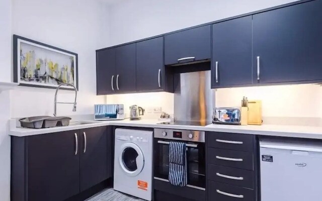Cosy 2 Bed Apt Old Dutch Embassy
