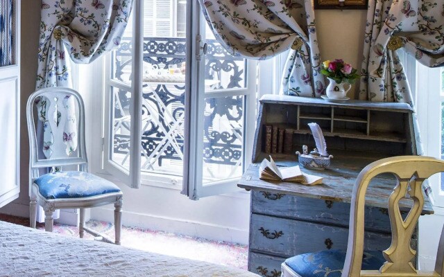 Hotel Caron de Beaumarchais