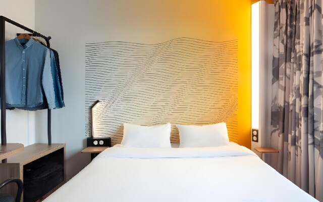 B&B HOTEL Paris Porte des Lilas