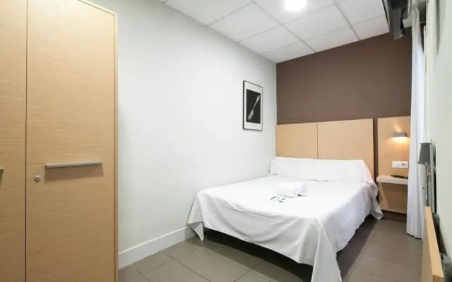 Hostal Putxet by gaiarooms