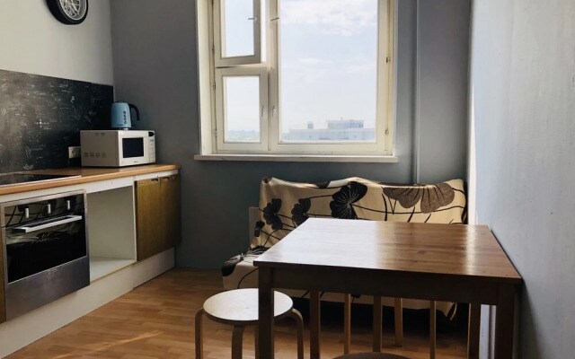 Inndays Apartment on Izumskaya