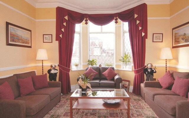 Buckinghams Hotel