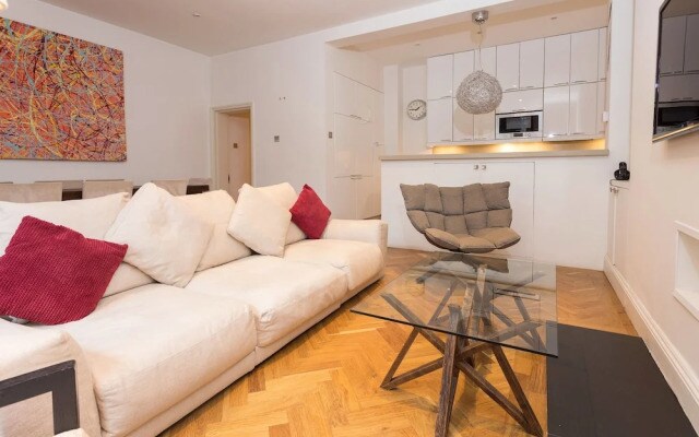2 Bedroom Apartment in Notting Hill