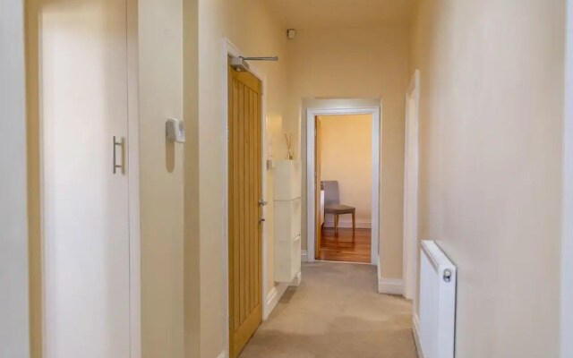 Whitefield Charm Cozy 2 Bedroom Apartment Sleeps 8