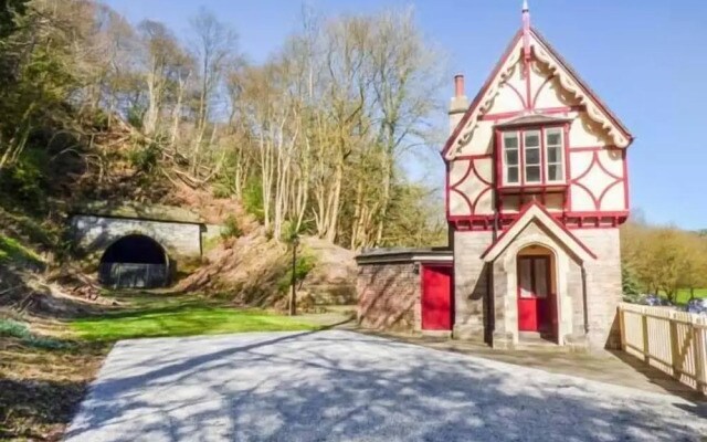 The Gate House