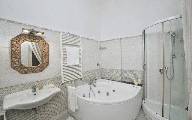 Elegant and Large 3beds Flat Beside Piazza Popolo