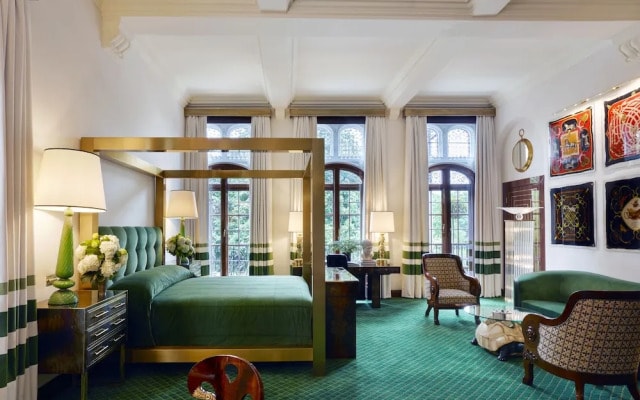 The Milestone Hotel  Apartments