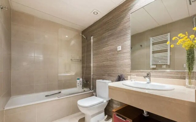 Spain Select San Joaquin Apartments