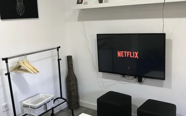 Valdefuentes Apartment